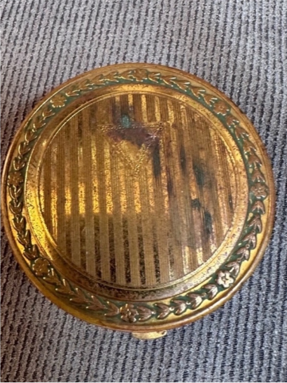 Vintage Djer-Kiss Gold Tone Metal Cosmetics Compact Missing Mirror